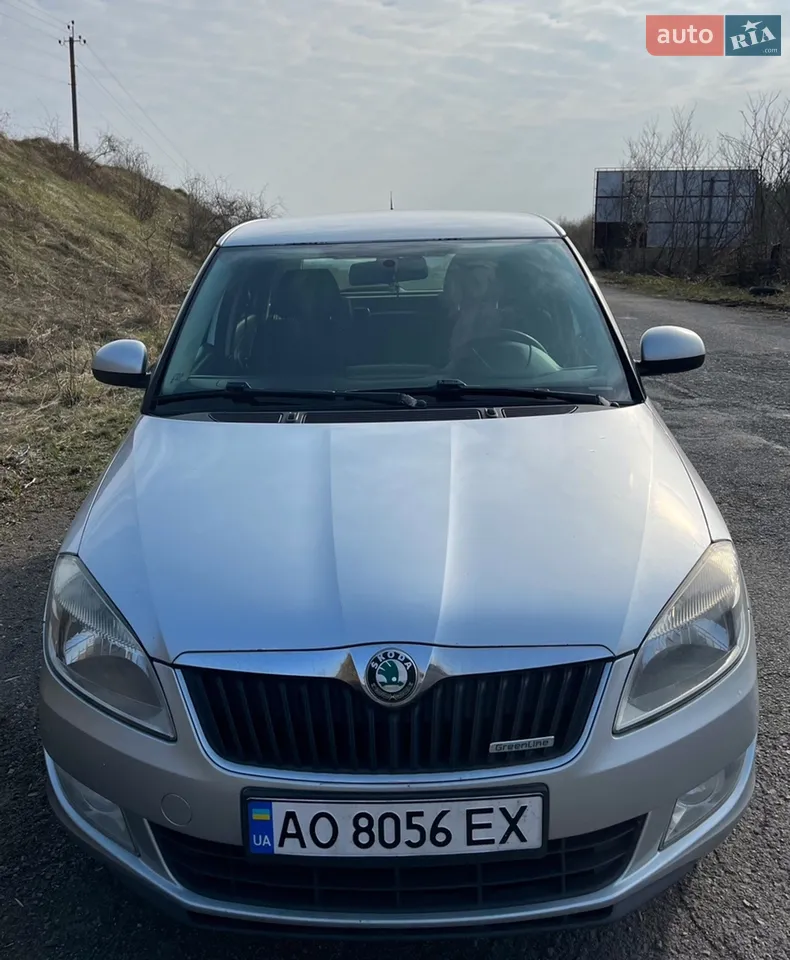 2010 Skoda Fabia - мініатюра 8