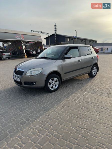 Хэтчбек Skoda Fabia 2007 в Кропивницком