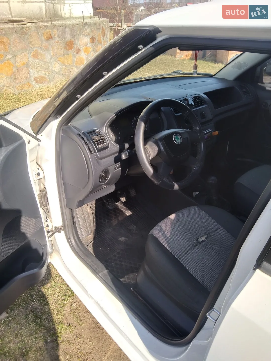 2010 Skoda Fabia - мініатюра 8