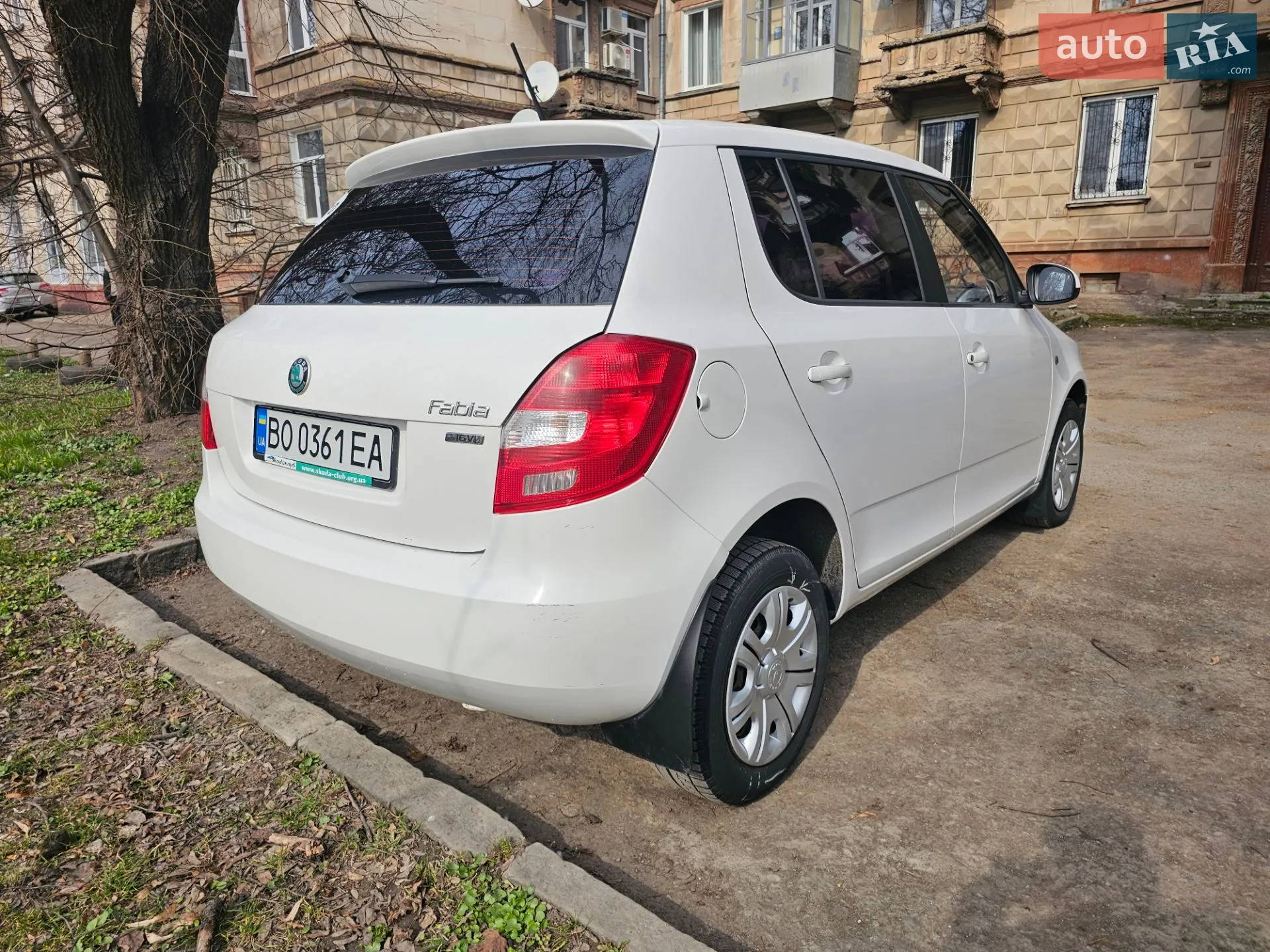 2011 Skoda Fabia - мініатюра 5