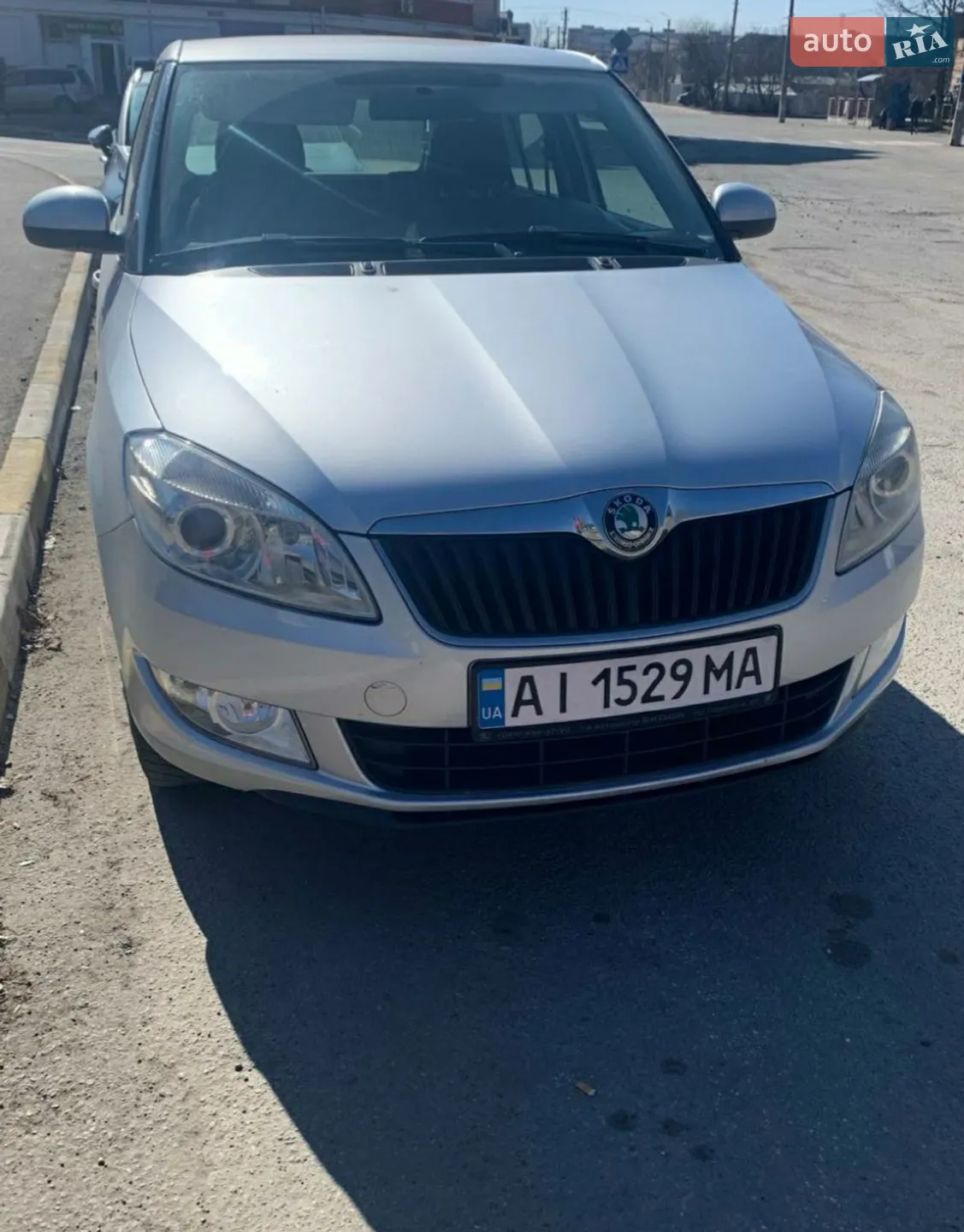 2011 Skoda Fabia - мініатюра 2