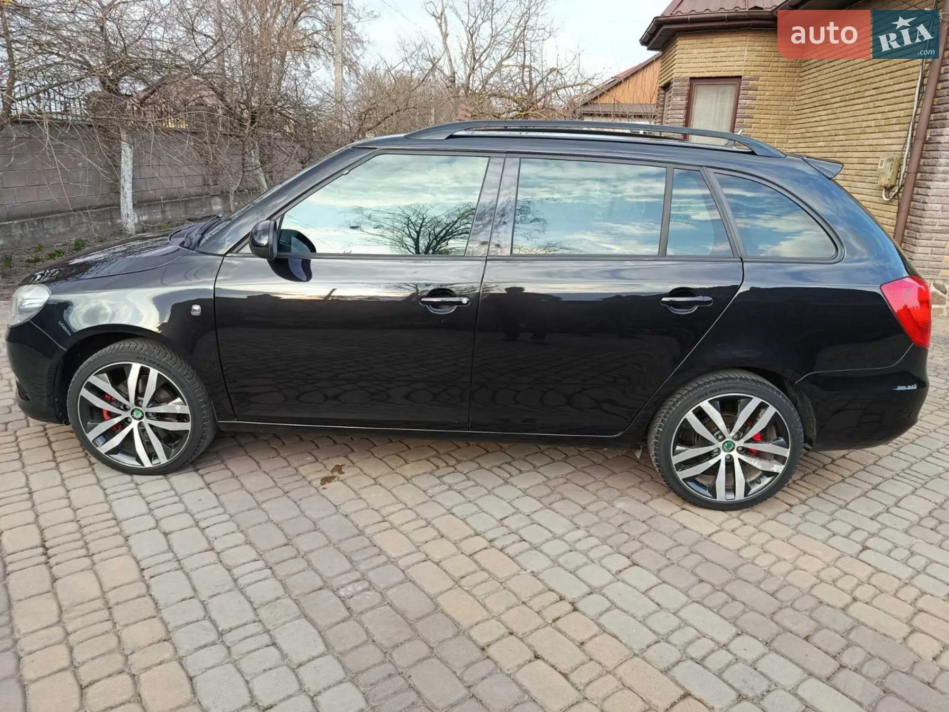 2010 Skoda Fabia - мініатюра 10