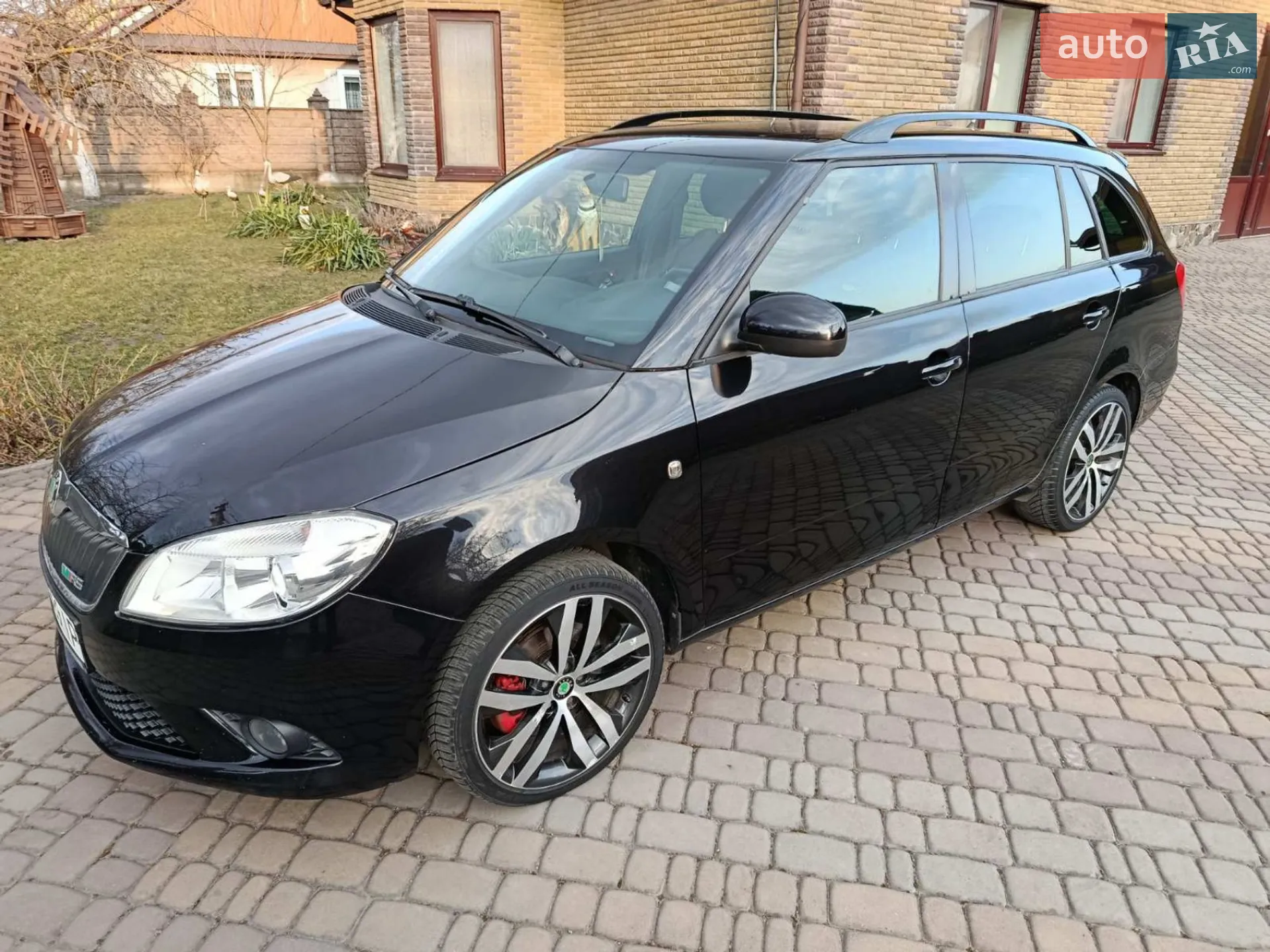 2010 Skoda Fabia - мініатюра 8