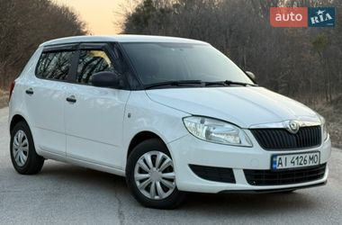 Хэтчбек Skoda Fabia 2012 в Тараще