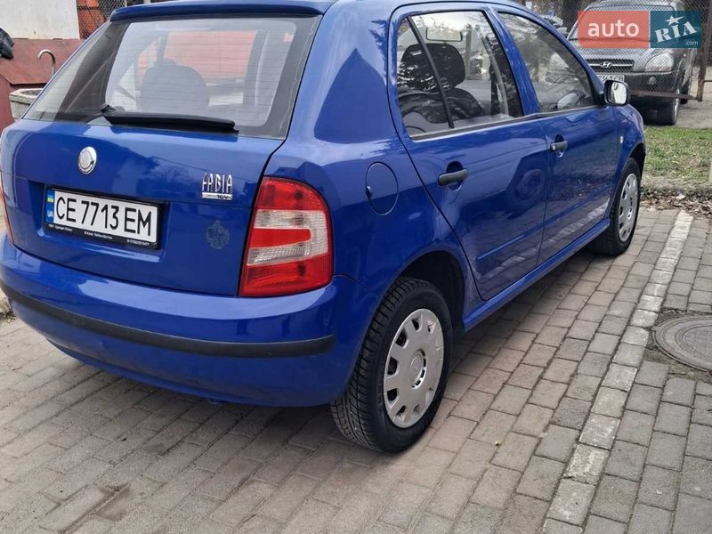 Хетчбек Skoda Fabia 2004 в Чернівцях