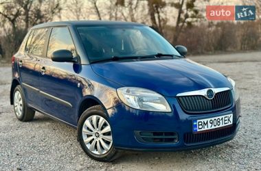Хэтчбек Skoda Fabia 2009 в Сумах
