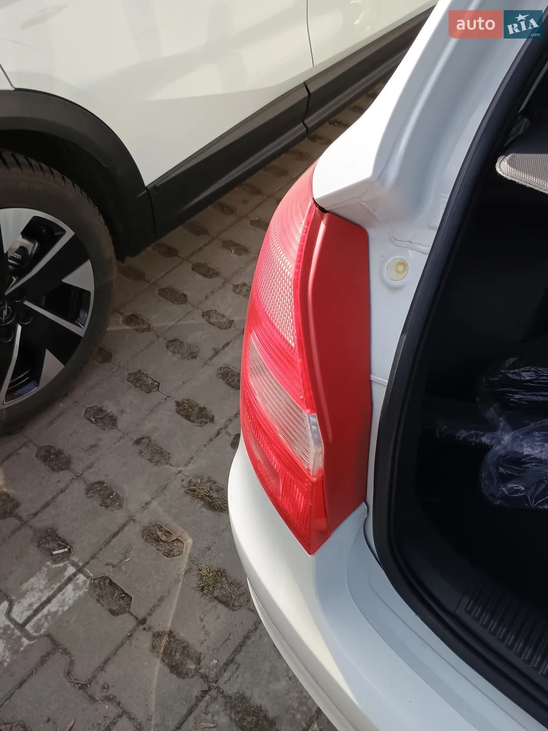 2012 Skoda Fabia - мініатюра 6