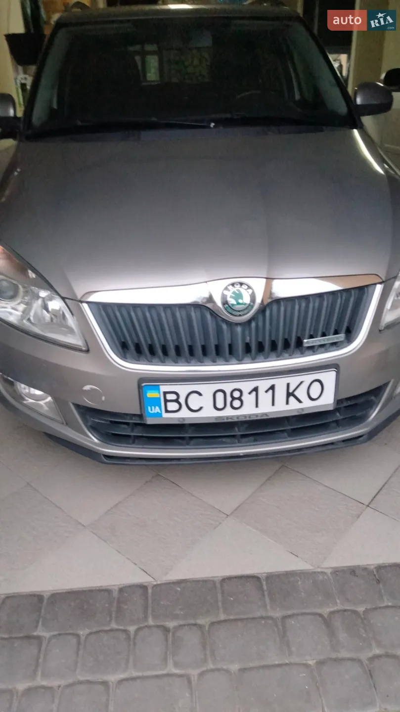 2012 Skoda Fabia - мініатюра 2