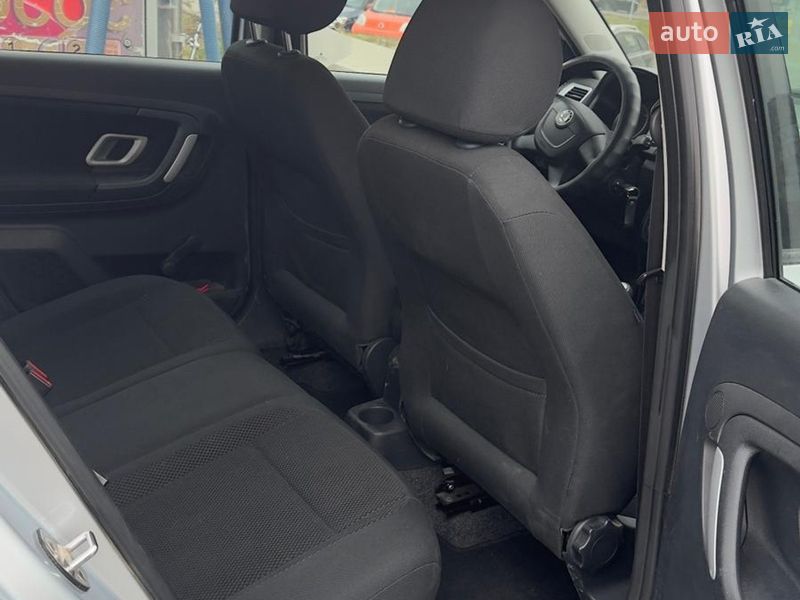 Універсал Skoda Fabia 2010 в Самборі