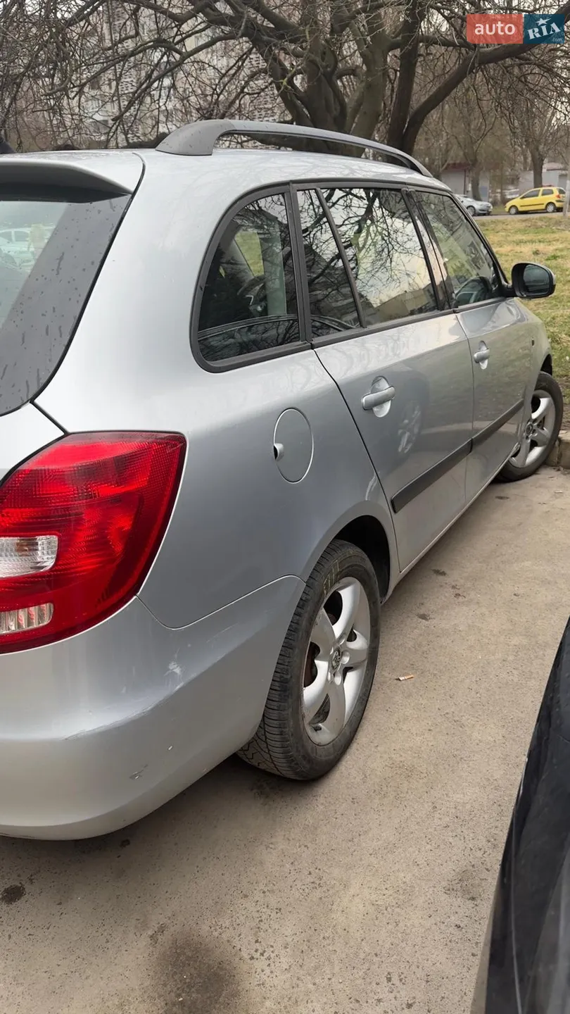 2010 Skoda Fabia - мініатюра 14