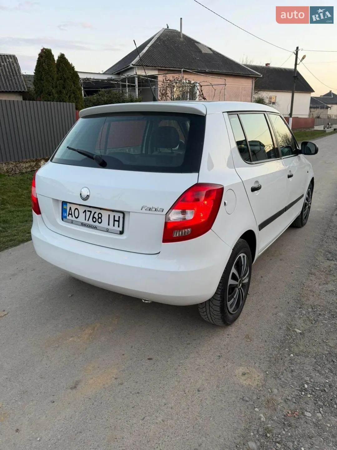 2010 Skoda Fabia - мініатюра 8