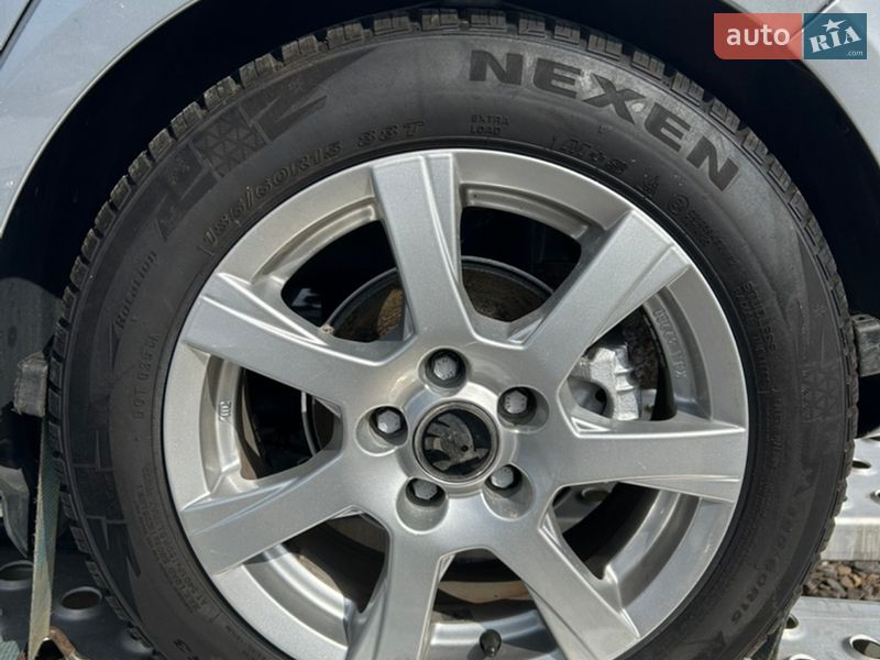 Хэтчбек Skoda Fabia 2015 в Луцке