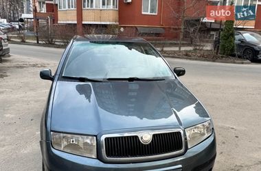 Седан Skoda Fabia 2005 в Ирпене
