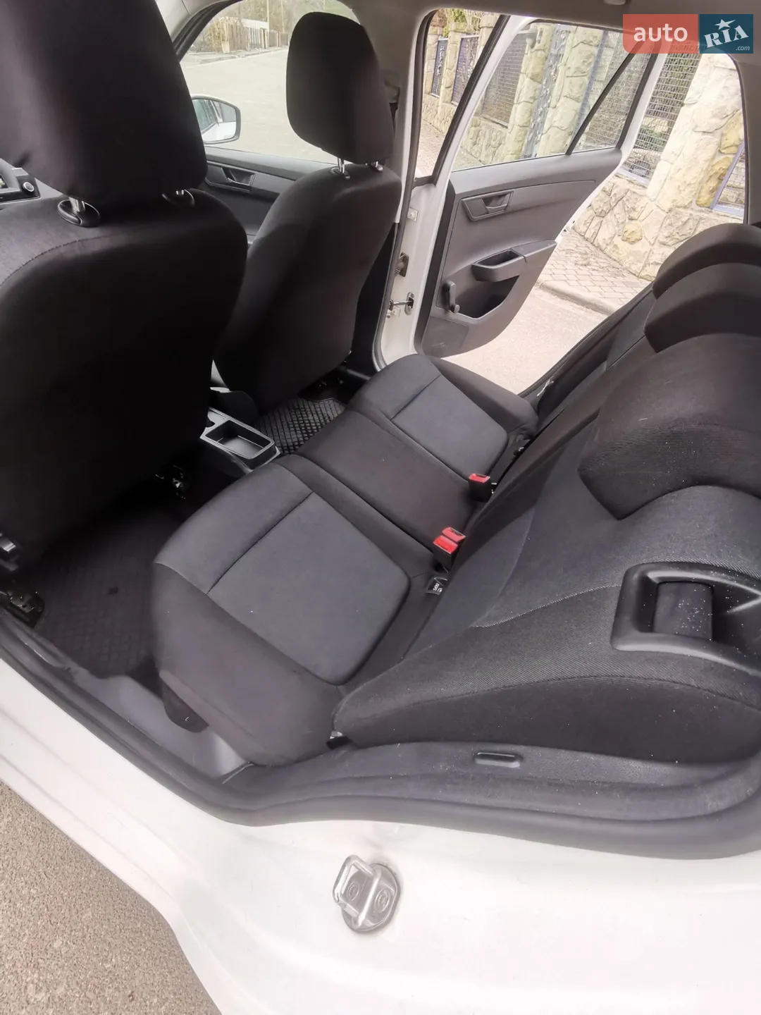 2015 Skoda Fabia - мініатюра 18