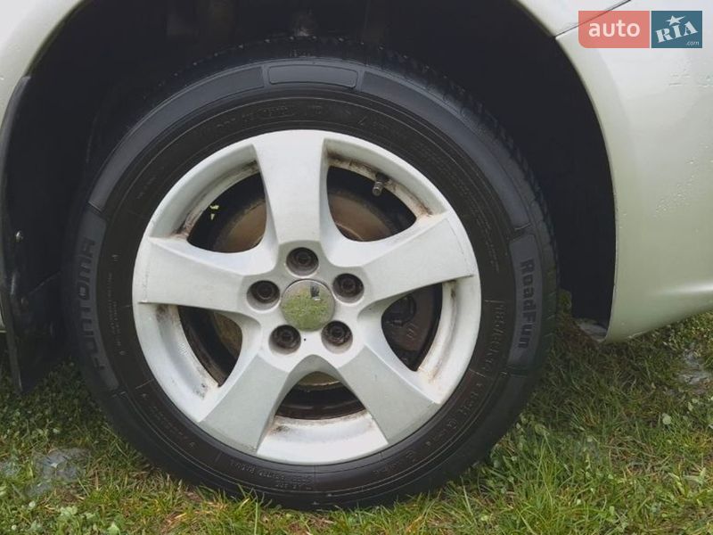 Седан Skoda Fabia 2005 в Стрые фото 4 Седан Skoda Fabia 2005 в Стрые