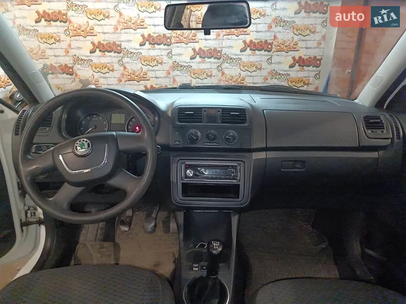 Skoda Fabia 2011 VIN TMBEC25J4C3023407 фото оголошення 6 з 48