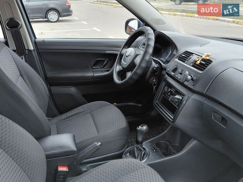 Універсал Skoda Fabia 2010 в Києві