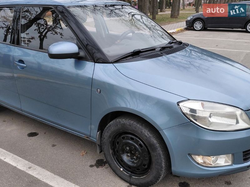 Універсал Skoda Fabia 2010 в Києві