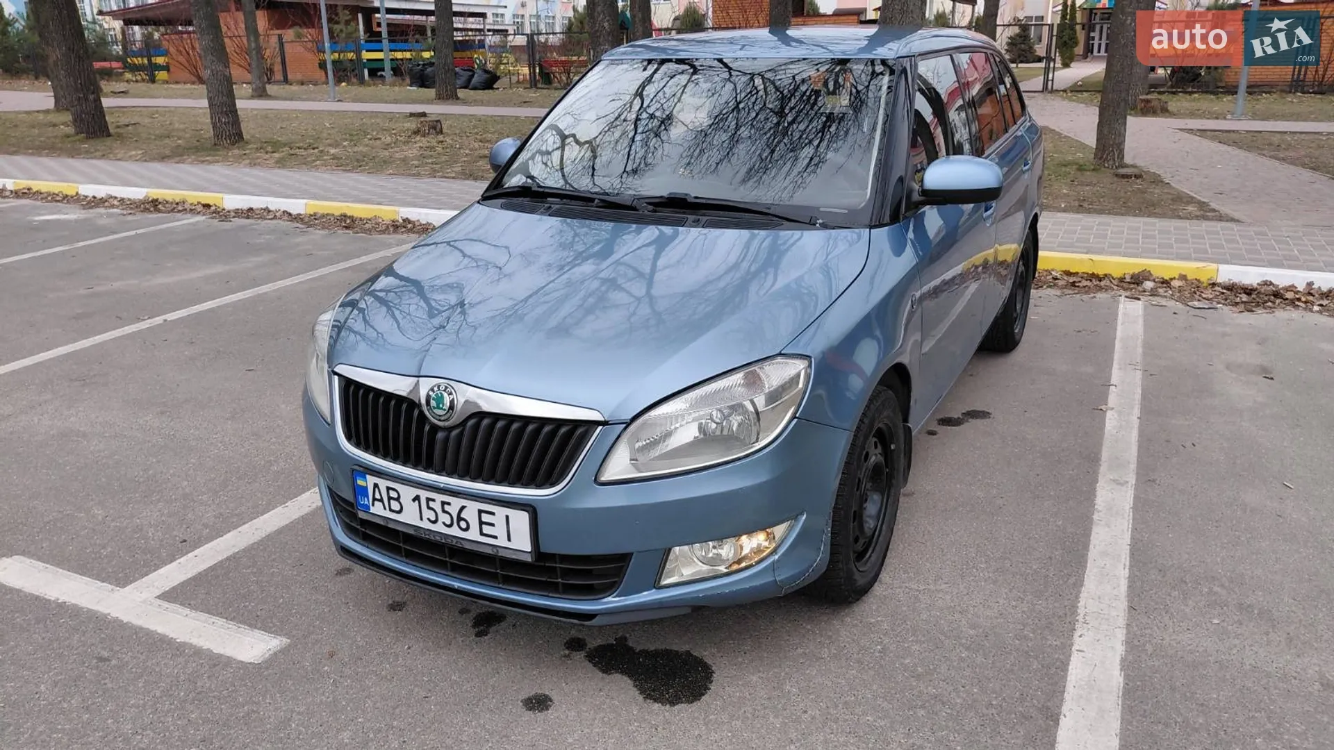 2010 Skoda Fabia - мініатюра 2