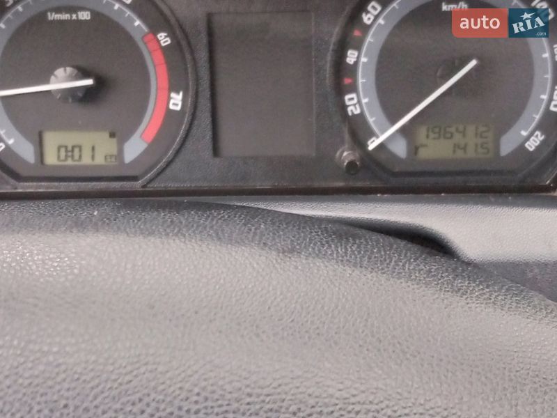 Седан Skoda Fabia 2006 в Хмельницком