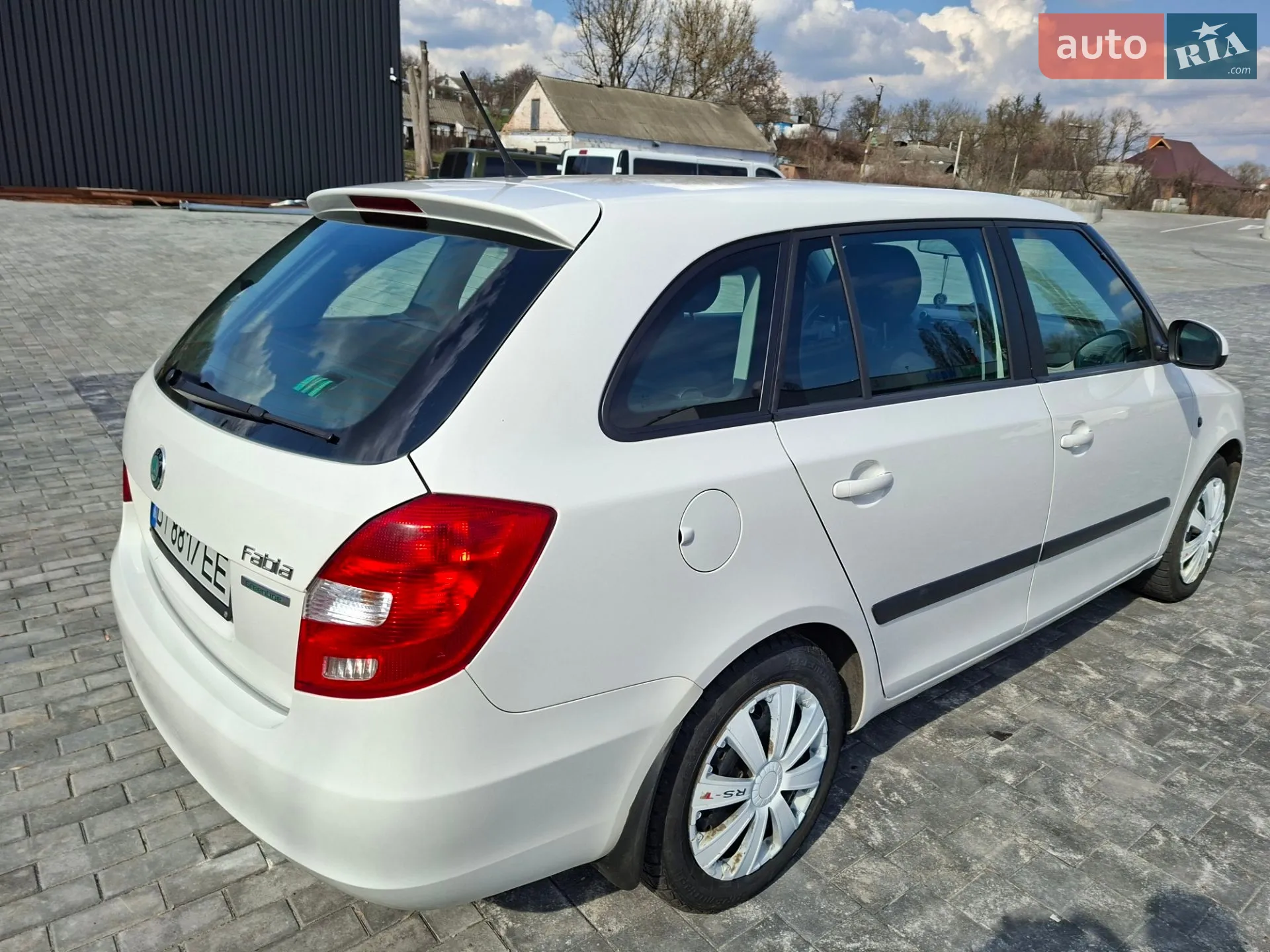 2012 Skoda Fabia - мініатюра 4