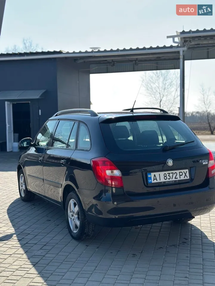 2010 Skoda Fabia - мініатюра 30