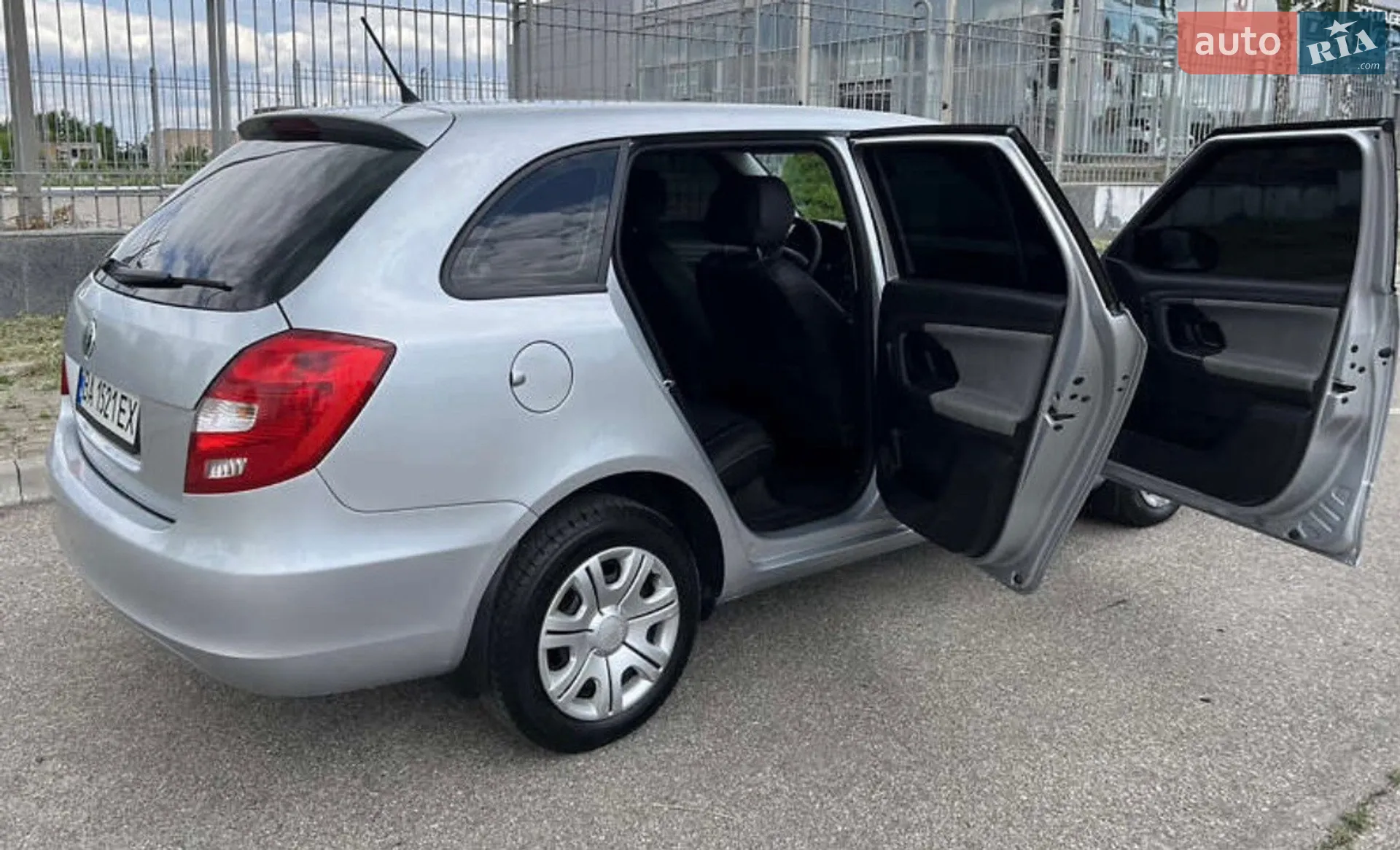 2012 Skoda Fabia - мініатюра 5