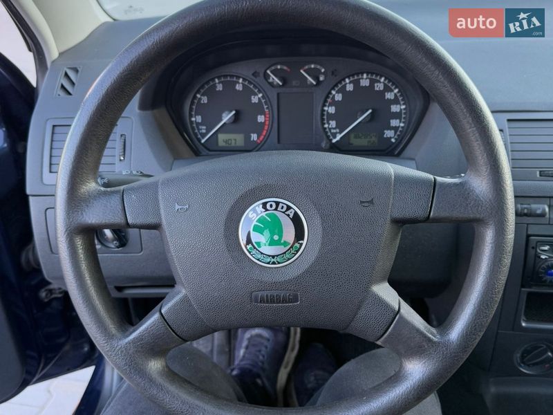 Хетчбек Skoda Fabia 2003 в Нововолинську