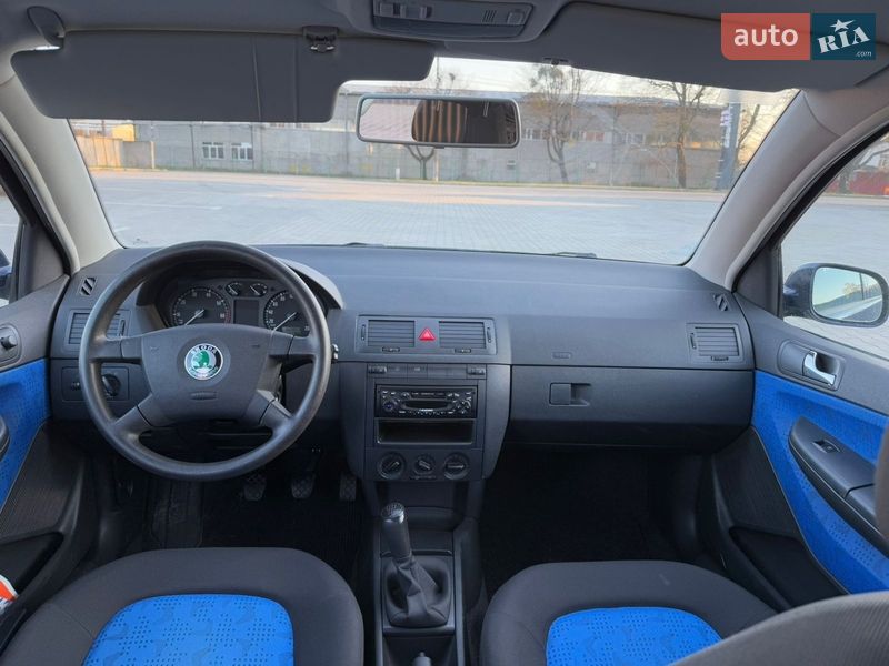 Хетчбек Skoda Fabia 2003 в Нововолинську