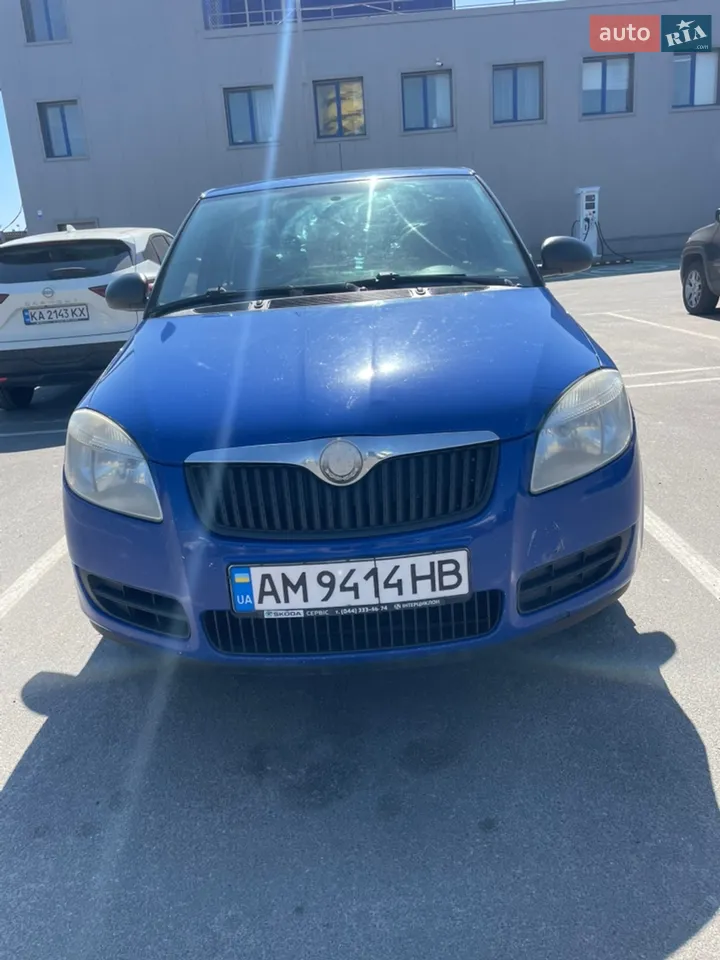 2010 Skoda Fabia - мініатюра 28