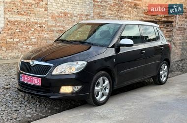 Хэтчбек Skoda Fabia 2011 в Луцке