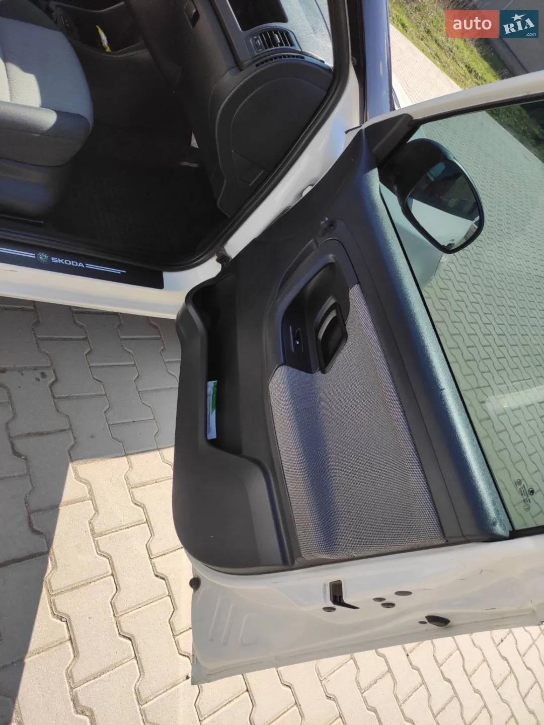 2010 Skoda Fabia - мініатюра 12