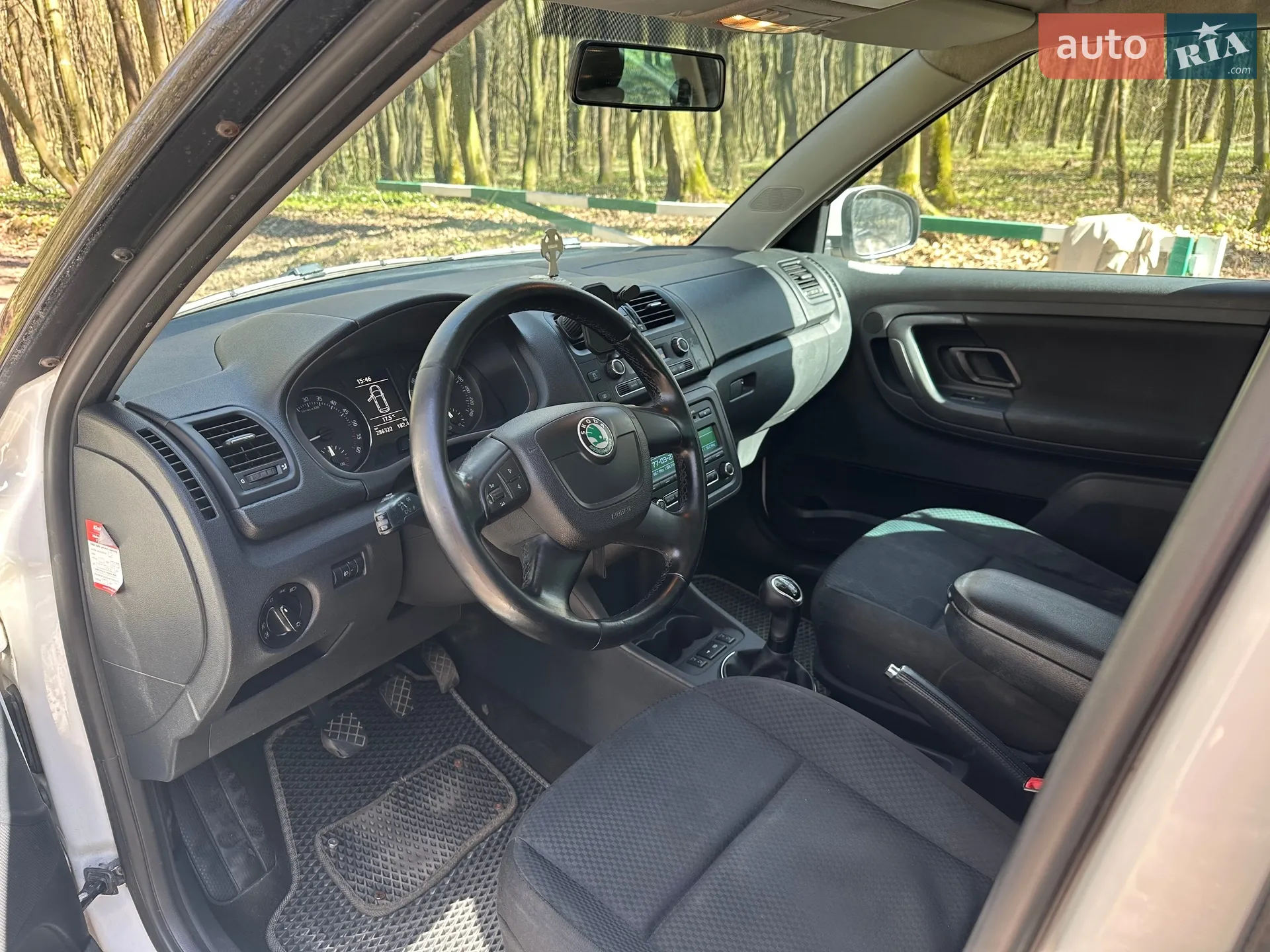 2012 Skoda Fabia - мініатюра 12