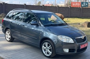 Универсал Skoda Fabia 2009 в Житомире