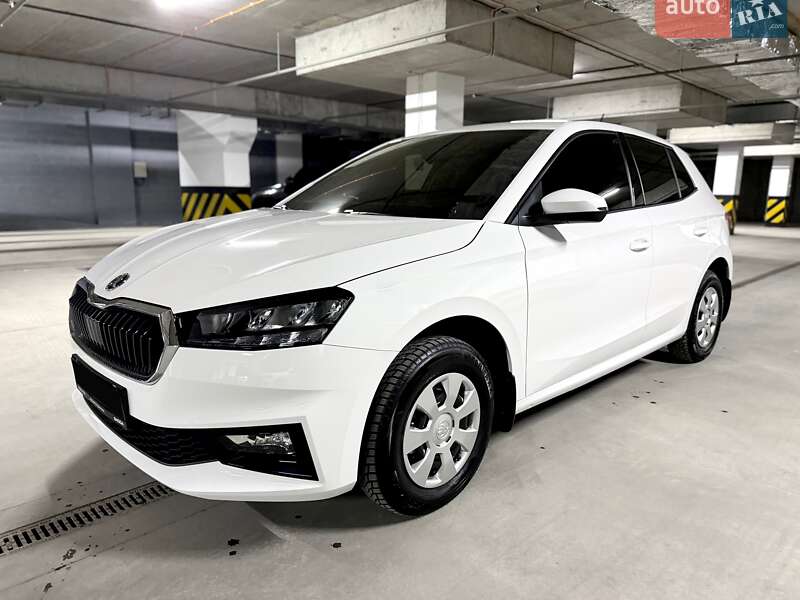 Хетчбек Skoda Fabia 2025 в Дніпрі