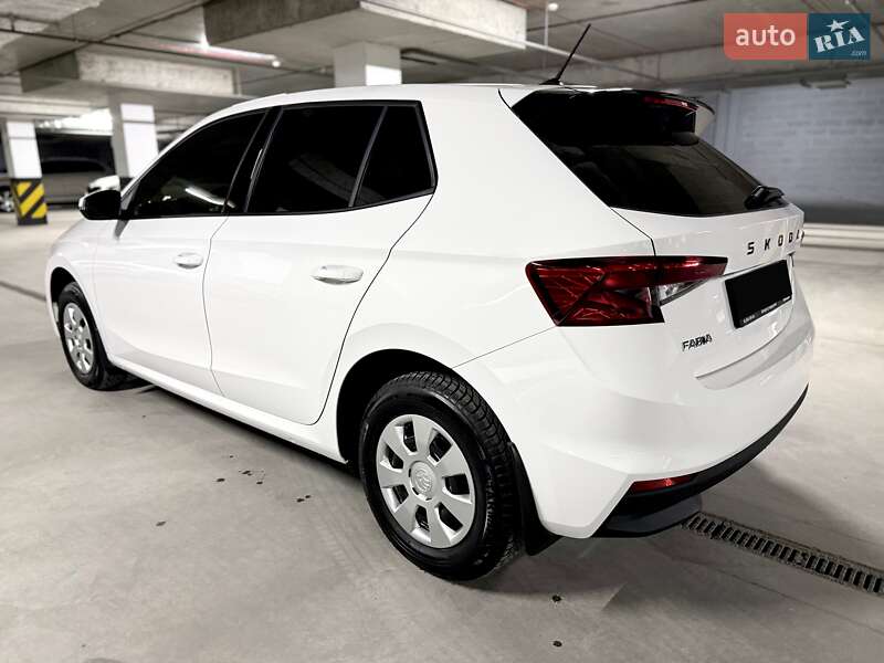 Хетчбек Skoda Fabia 2025 в Дніпрі