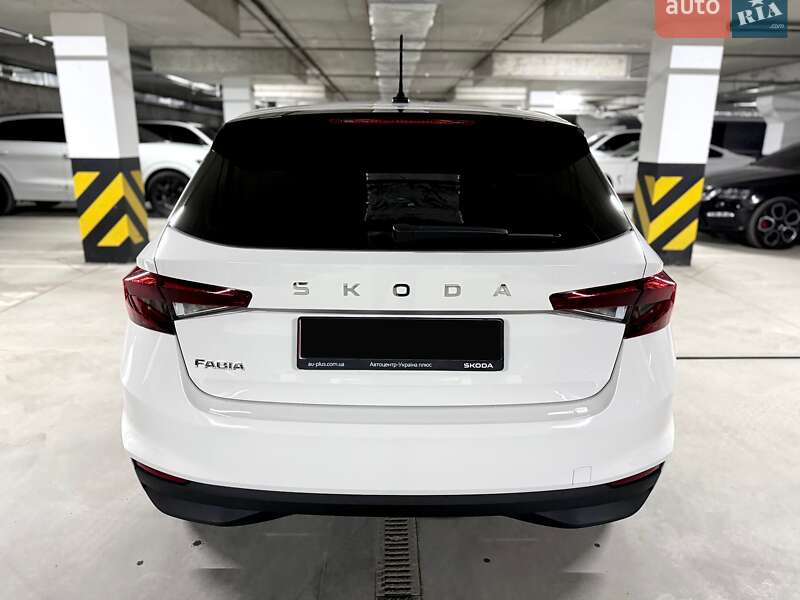 Хетчбек Skoda Fabia 2025 в Дніпрі