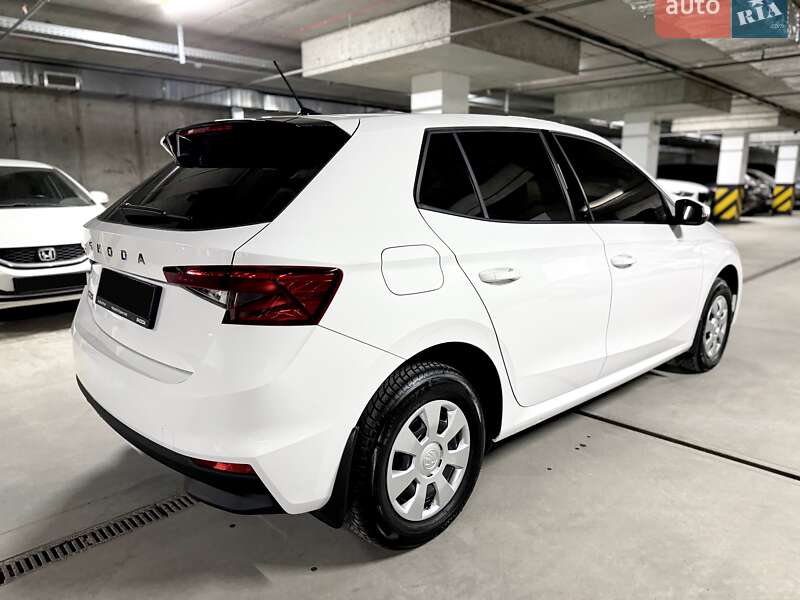 Хетчбек Skoda Fabia 2025 в Дніпрі