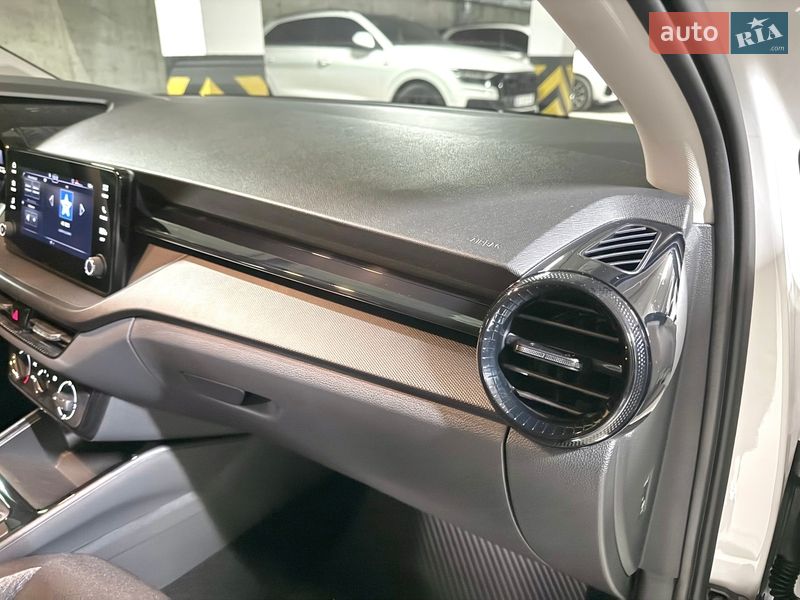 Хетчбек Skoda Fabia 2025 в Дніпрі