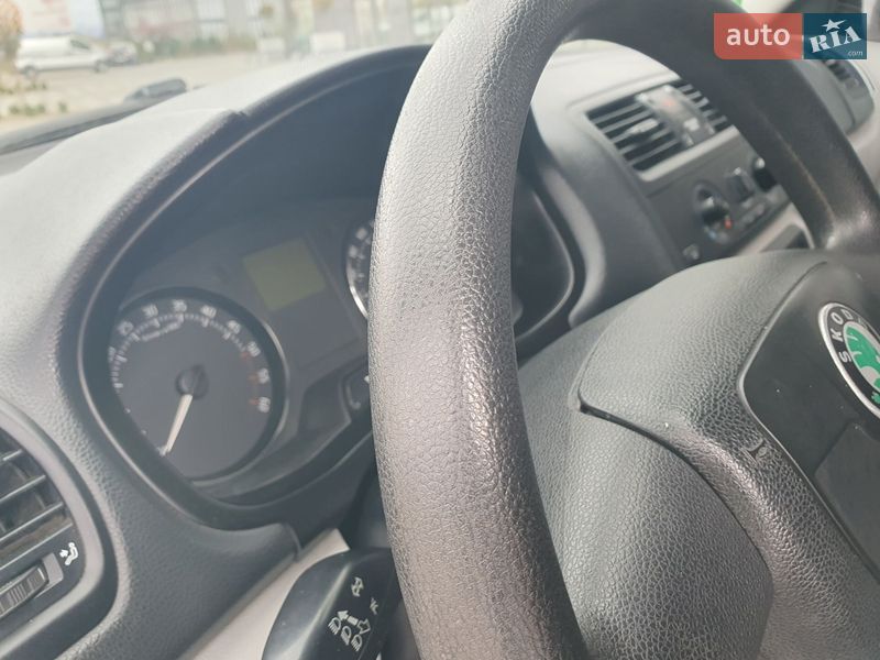 Универсал Skoda Fabia 2010 в Хусте