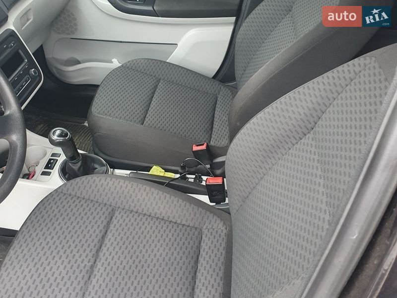 Универсал Skoda Fabia 2010 в Хусте