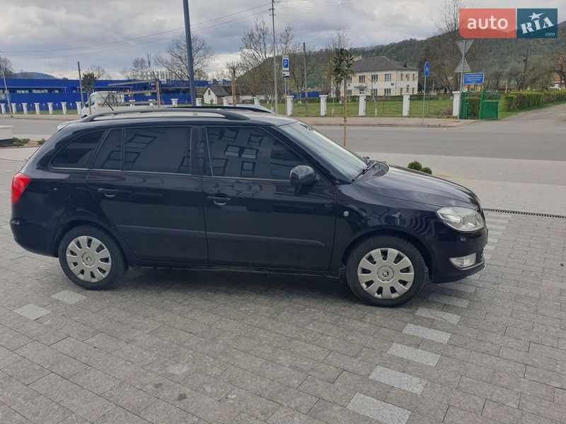 Универсал Skoda Fabia 2010 в Хусте