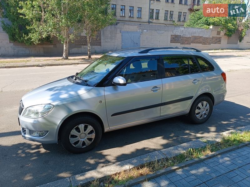 Универсал Skoda Fabia 2011 в Николаеве