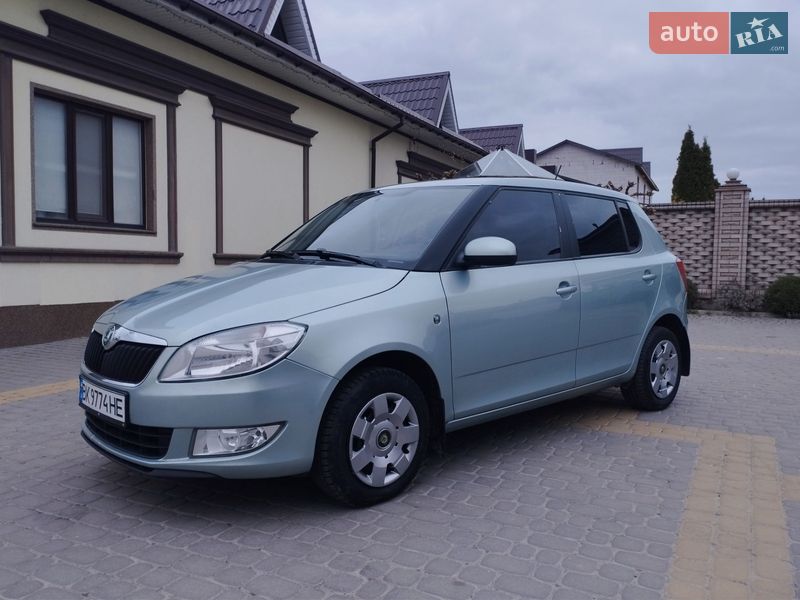 Skoda Fabia 2011 Skoda Fabia 2011