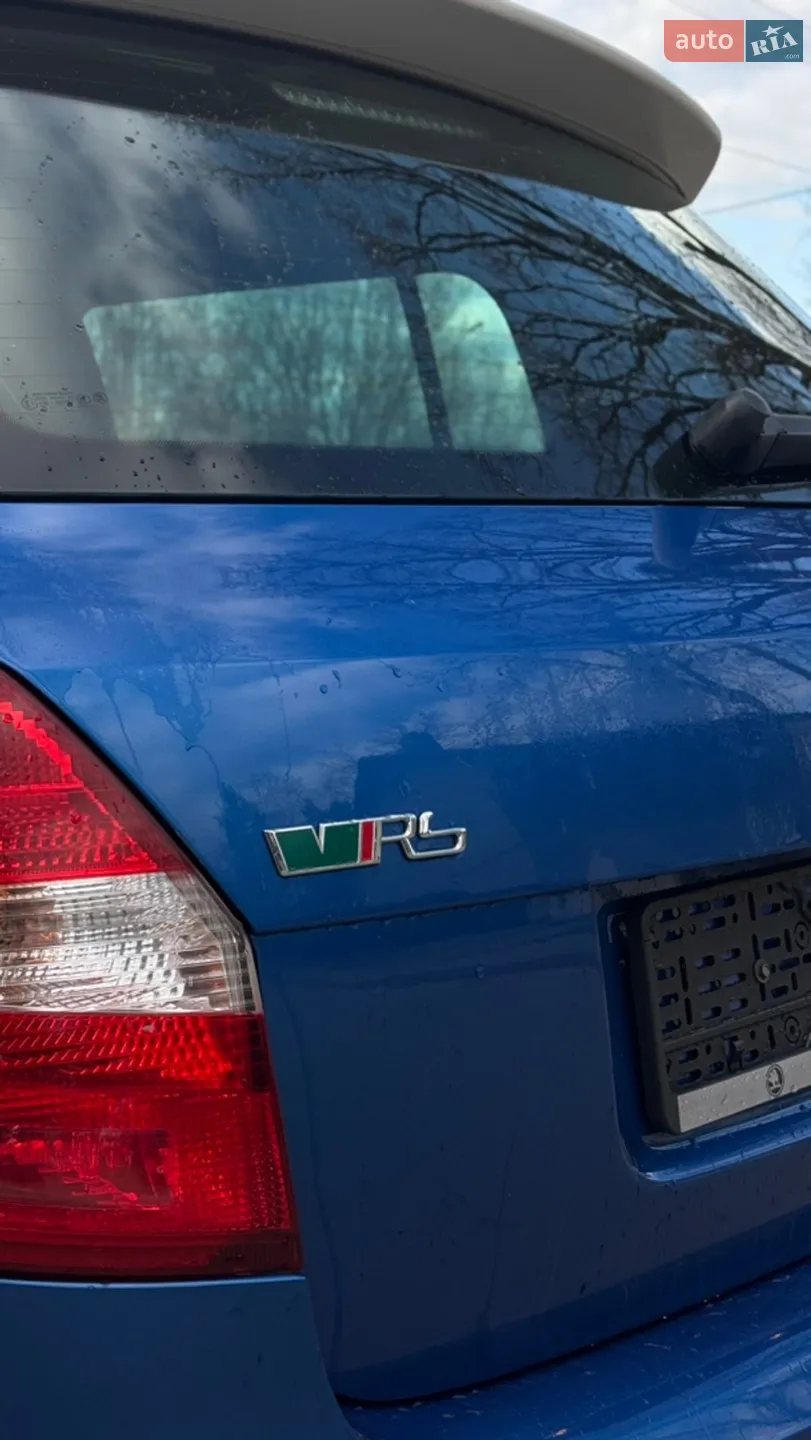 2011 Skoda Fabia - мініатюра 11