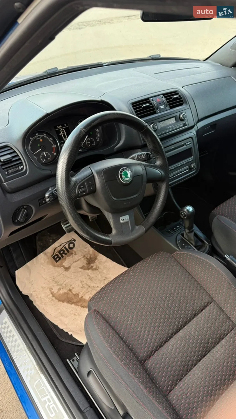 2011 Skoda Fabia - мініатюра 22