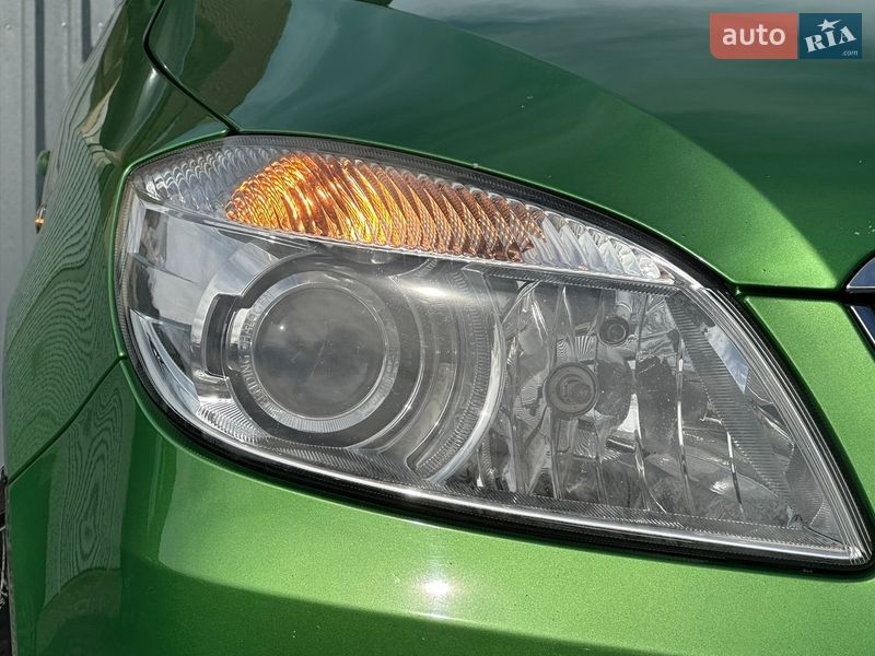 Хетчбек Skoda Fabia 2010 в Самборі