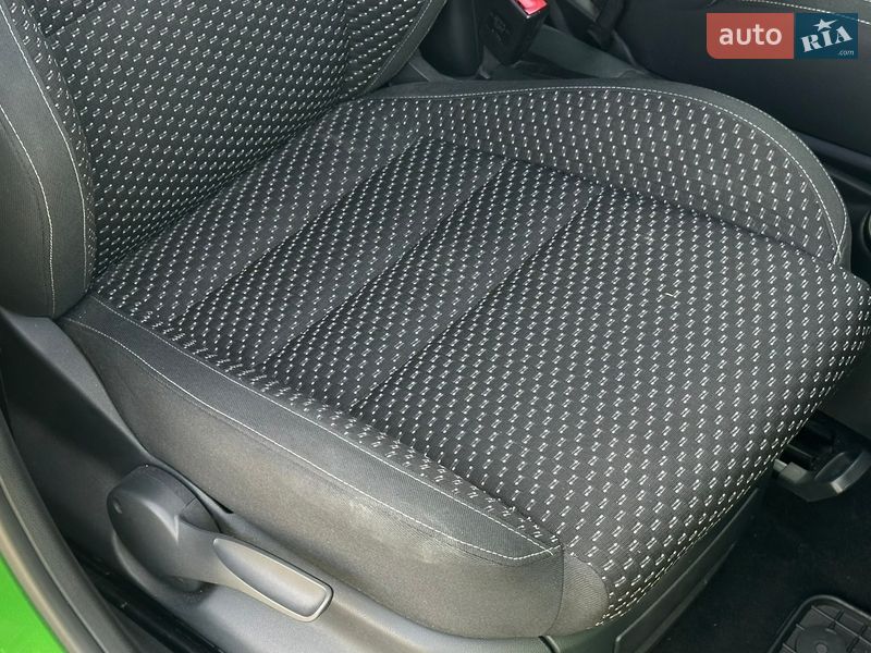 Хетчбек Skoda Fabia 2010 в Самборі