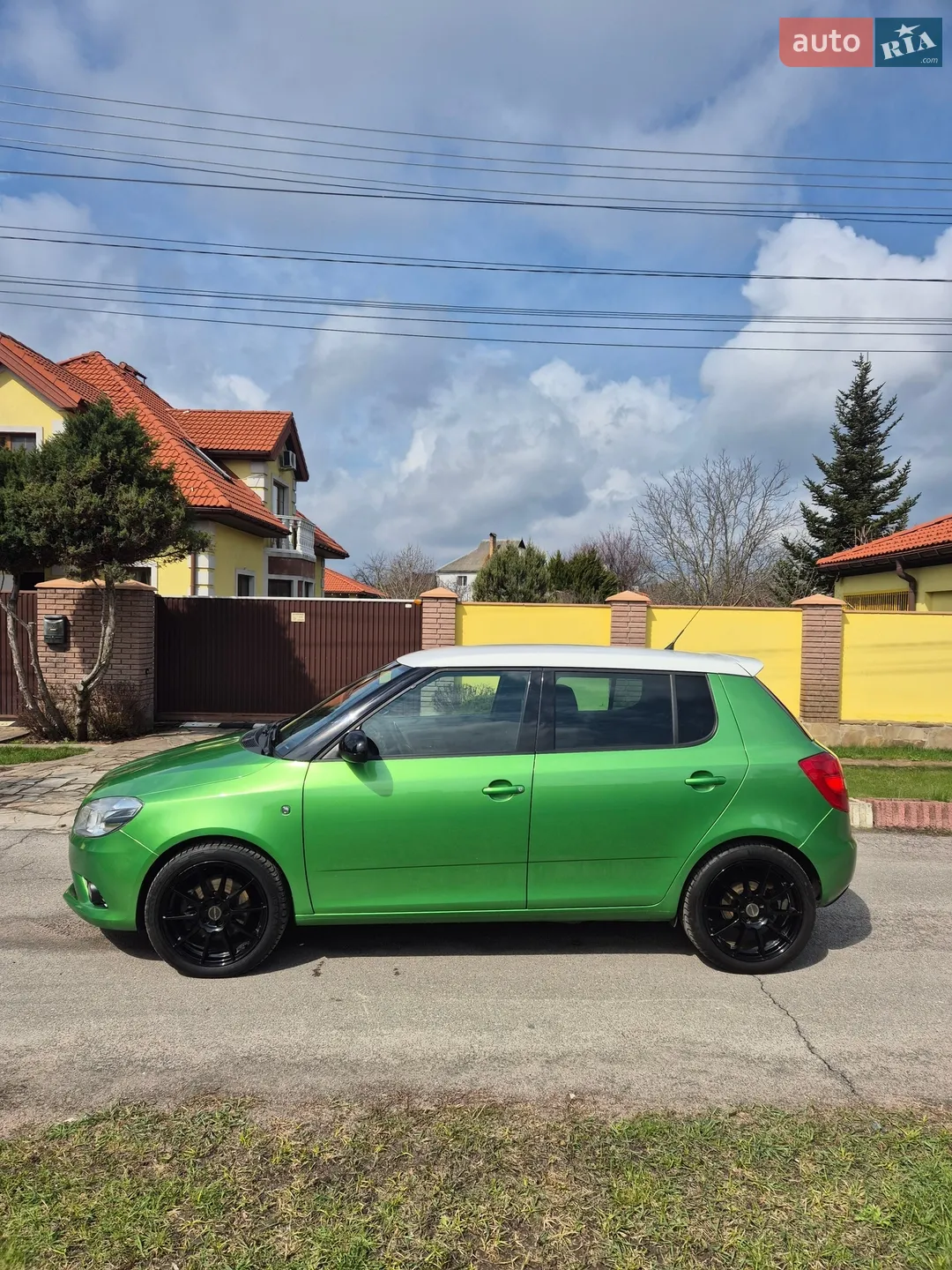 2011 Skoda Fabia - мініатюра 14