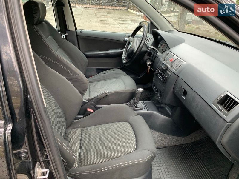 Хетчбек Skoda Fabia 2006 в Києві